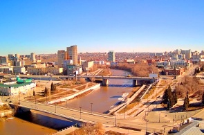 Om River, Yubileiny and Komsomolsky Bridge. Omsk webcams